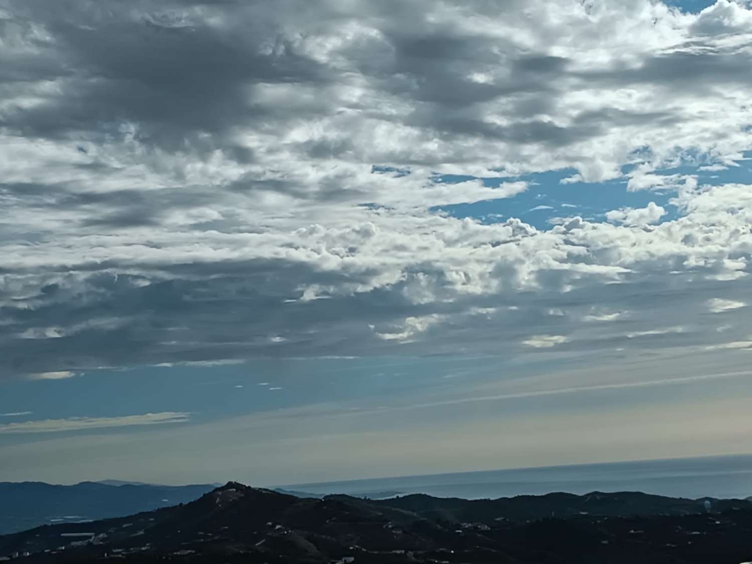 Grundstück in Macharavialla (Vallejos) mit Meerblick