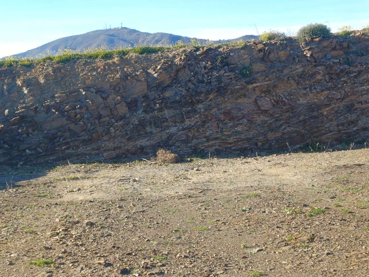 Parcela en moclinejo con agua