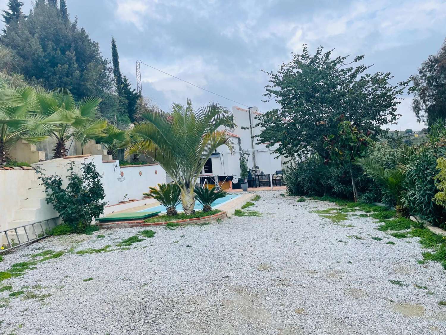 Maison de campagne avec piscine et vue sur la mer