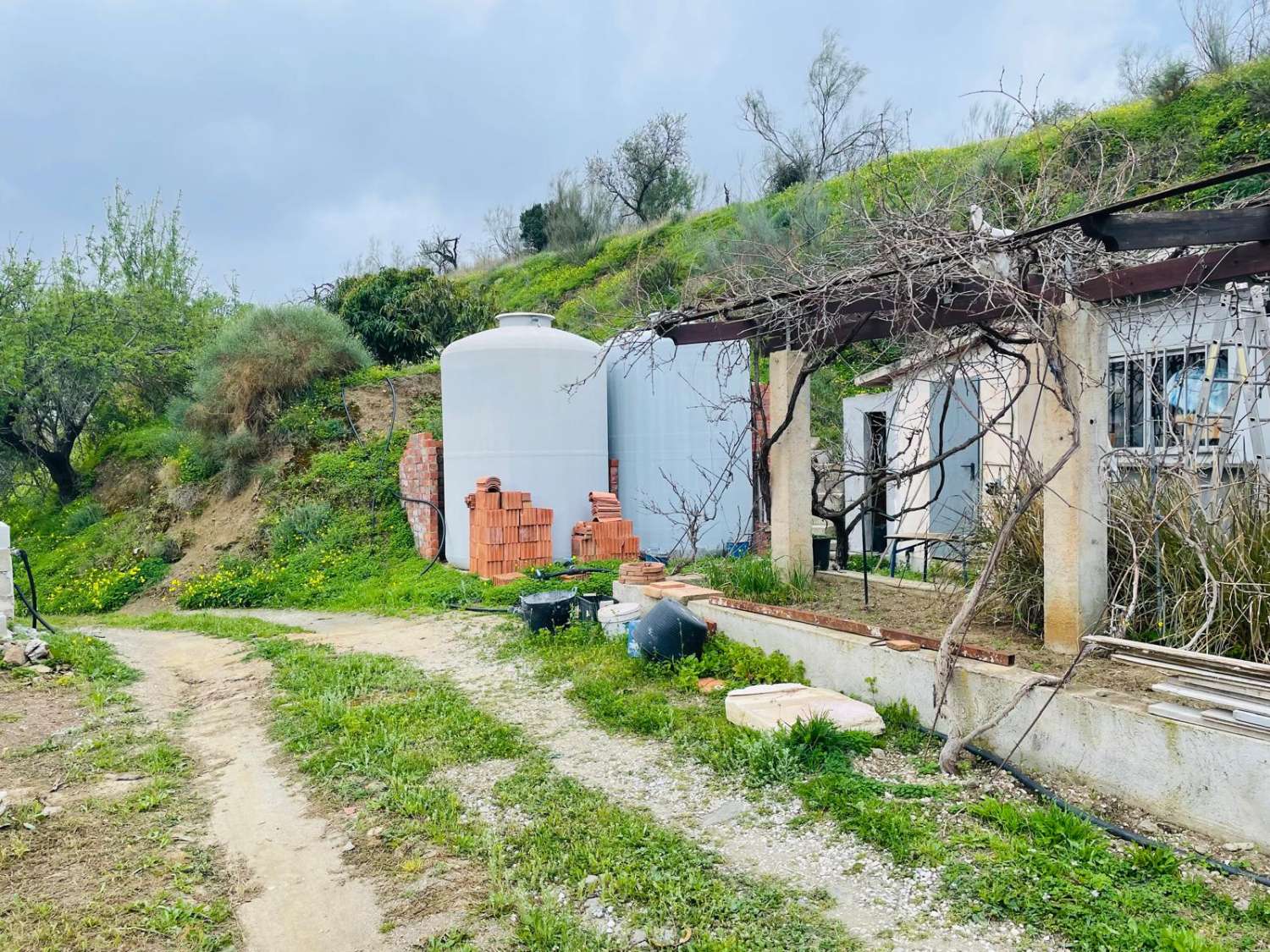 Maison de campagne avec piscine et vue sur la mer