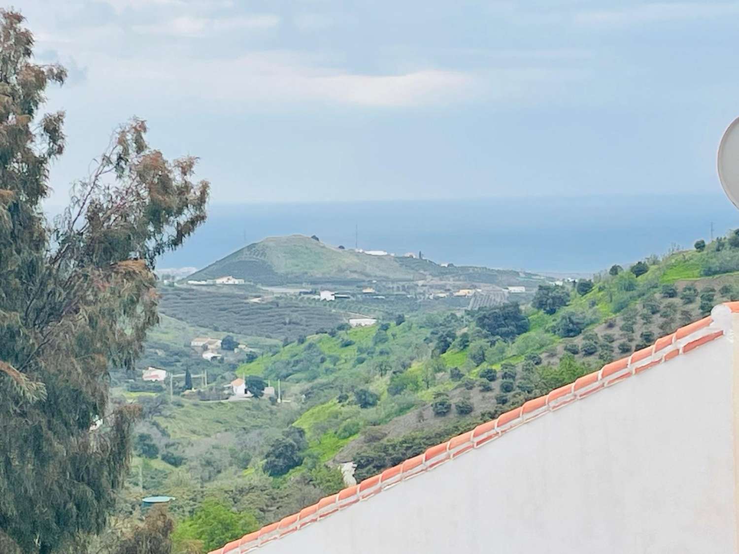 Maison de campagne avec piscine et vue sur la mer