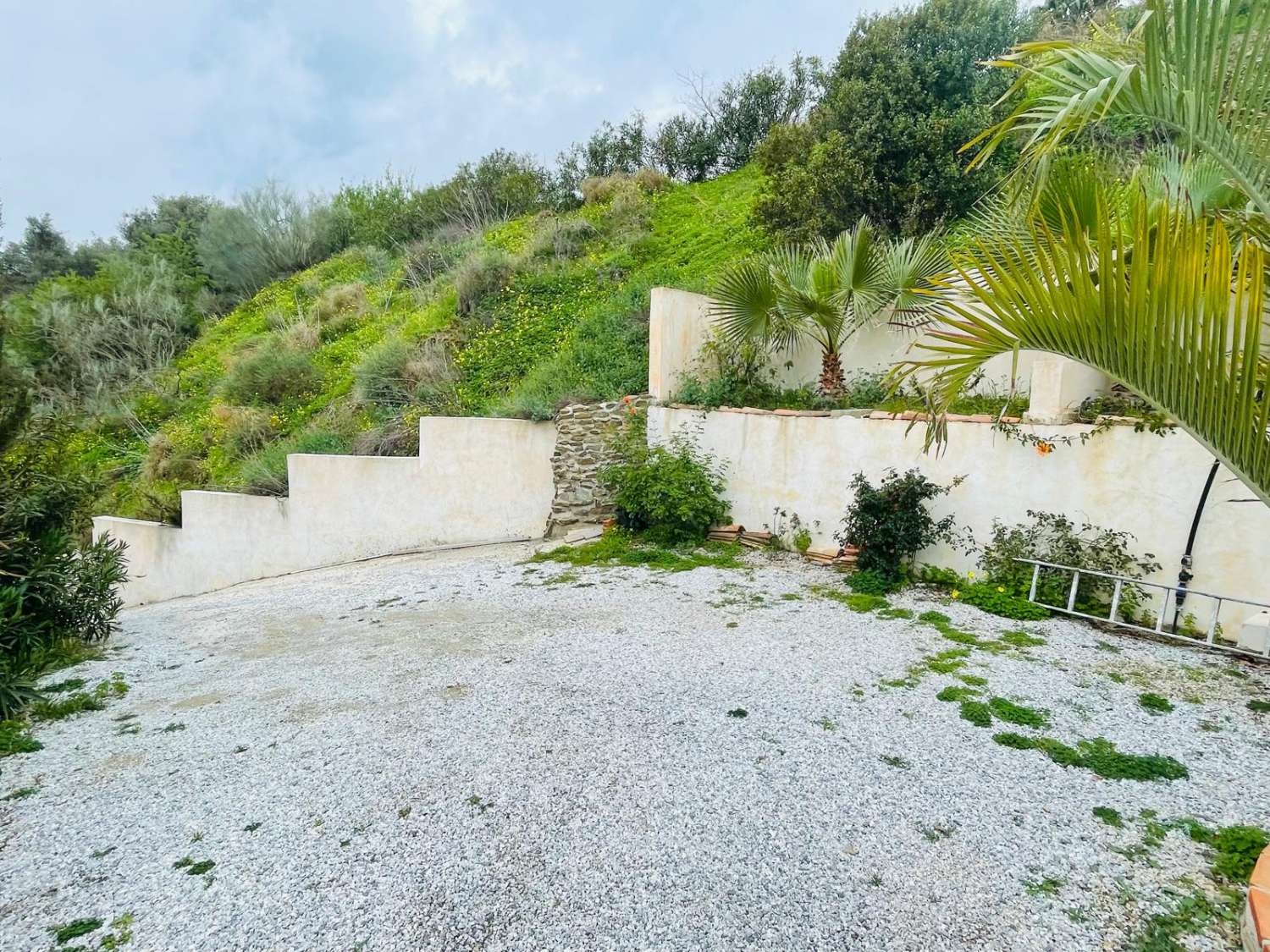 Maison de campagne avec piscine et vue sur la mer