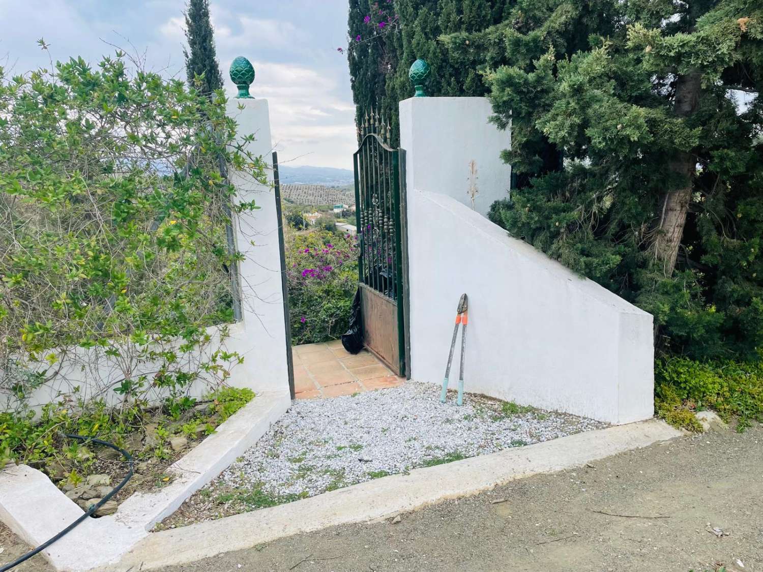 Maison de campagne avec piscine et vue sur la mer